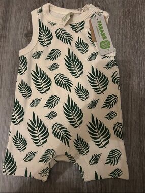 PARADE ORGANICS-6-12 months Green Leaf Print Cream Baby Romper